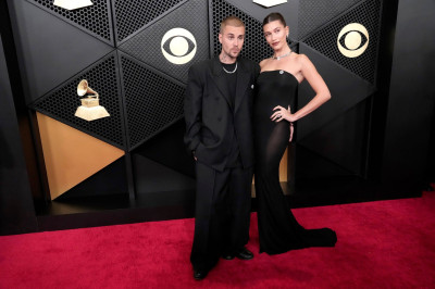 01.02 | Justin Bieber e Hailey Bieber no redcarpet da 68ª edição do Grammy Awards em Los Angeles
