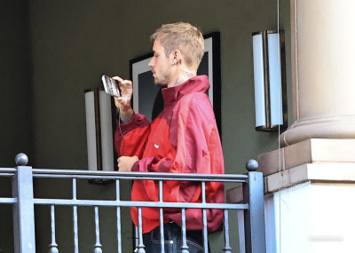 30.09 | Justin Bieber foi visto no The Maybourne em Beverly Hills, Califórnia.