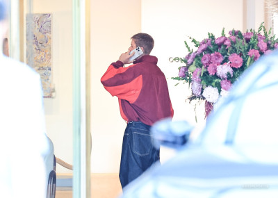 30.09 | Justin Bieber foi visto no The Maybourne em Beverly Hills, Califórnia.