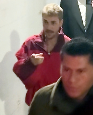 30.09 | Justin Bieber chegando à igreja em Beverly Hills, CA.