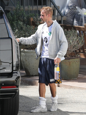 30.09 | Saindo do spa em Los Angeles.
