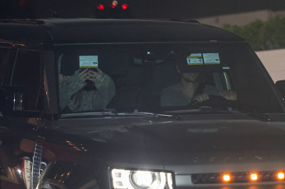 05.10 | Justin Bieber e Hailey Bieber chegando a um cinema em Los Angeles