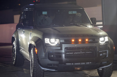 05.10 | Justin Bieber e Hailey Bieber chegando a um cinema em Los Angeles