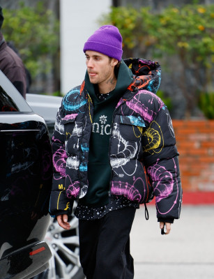 15.01 | Aparição de Justin e Hailey Bieber em Los Angeles, Califórnia