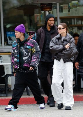 15.01 | Aparição de Justin e Hailey Bieber em Los Angeles, Califórnia