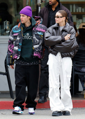15.01 | Aparição de Justin e Hailey Bieber em Los Angeles, Califórnia