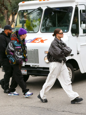 15.01 | Aparição de Justin e Hailey Bieber em Los Angeles, Califórnia