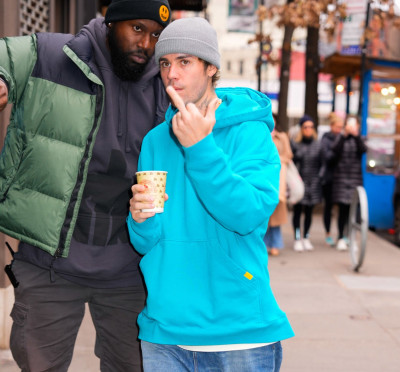 22.01 | Aparição de Justin e Hailey Bieber em Nova York