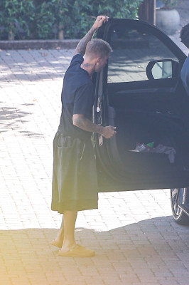 22.10 | Justin Bieber a caminho de um estúdio de gravação em Los Angeles.